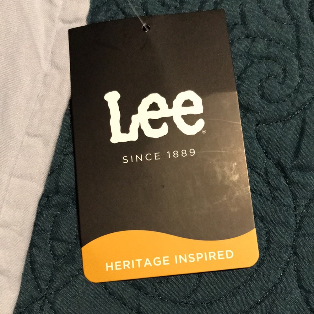 Lee Women’s Frontier Button Down - Picture 9 of 10